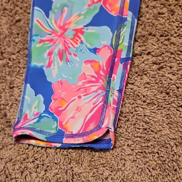 Lilly Pulitzer Luxletic Weekender Cropped Leggings - Picture 4 of 6